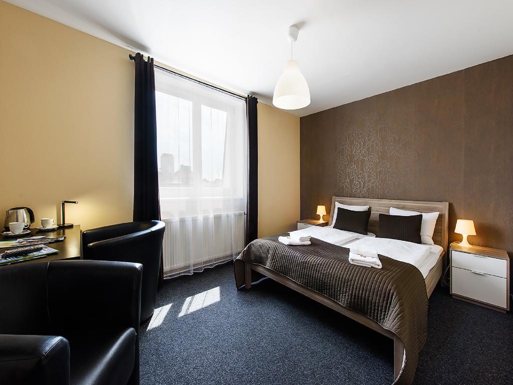 Hotel Tatra Nový Bydžov Exteriér fotografie